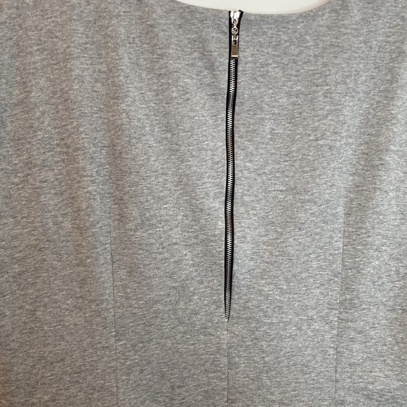 Taboo dress. - Picture 4 of 8